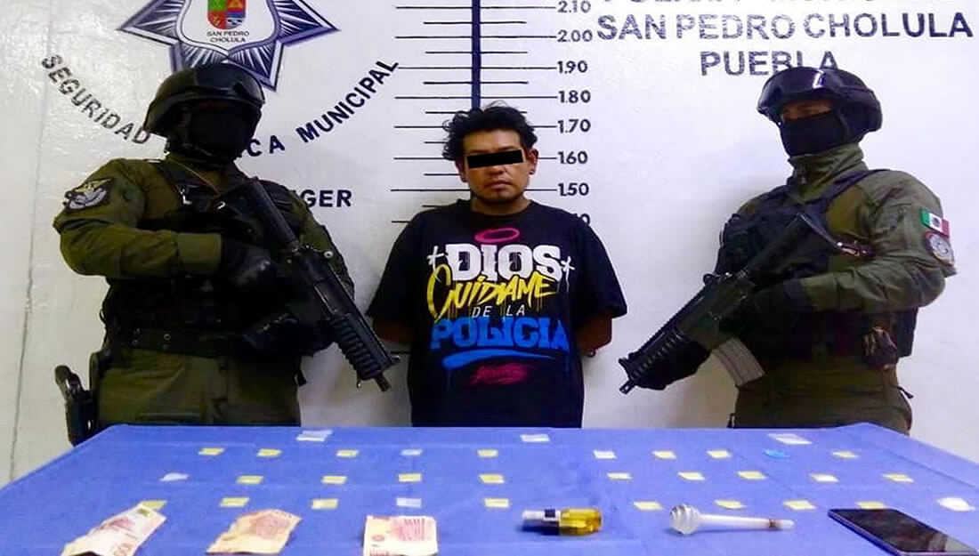 Por presuntos delitos contra la salud, es detenido en San Pedro Cholula