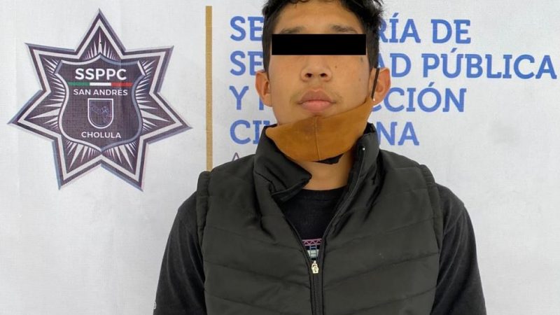 Detenido por presunto robo de vehículo en San Andrés Cholula