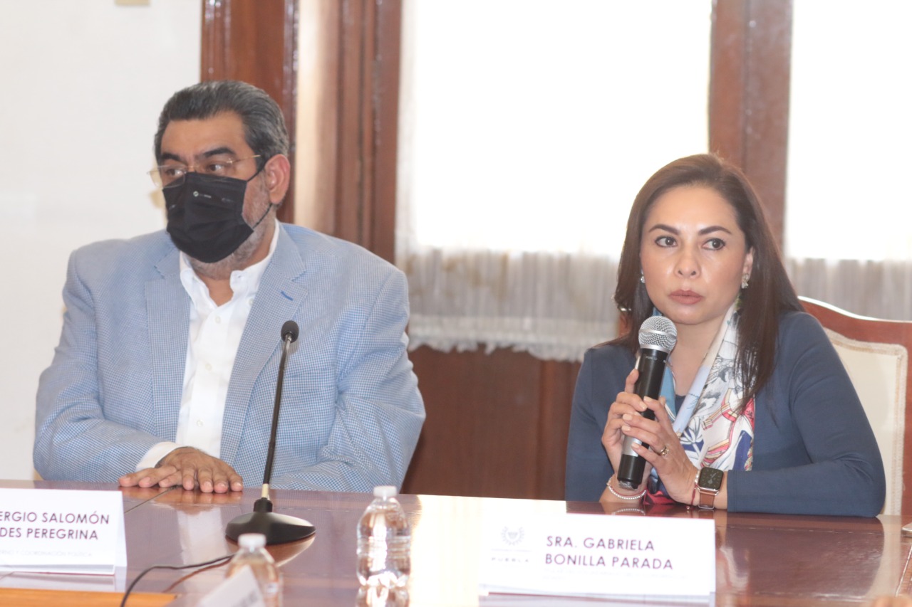 Trabajarán en colaboración Voluntariado del Congreso de Puebla con Una Nueva Esperanza