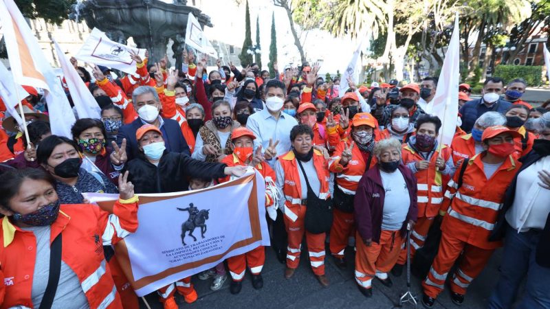 Mejoran condiciones laborales de las “Naranjitas” sindicalizadas de la capital