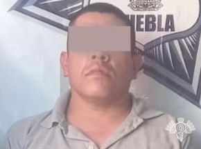 Detienen en Teziutlán a dos hombres por presunta posesión de cartuchos útiles