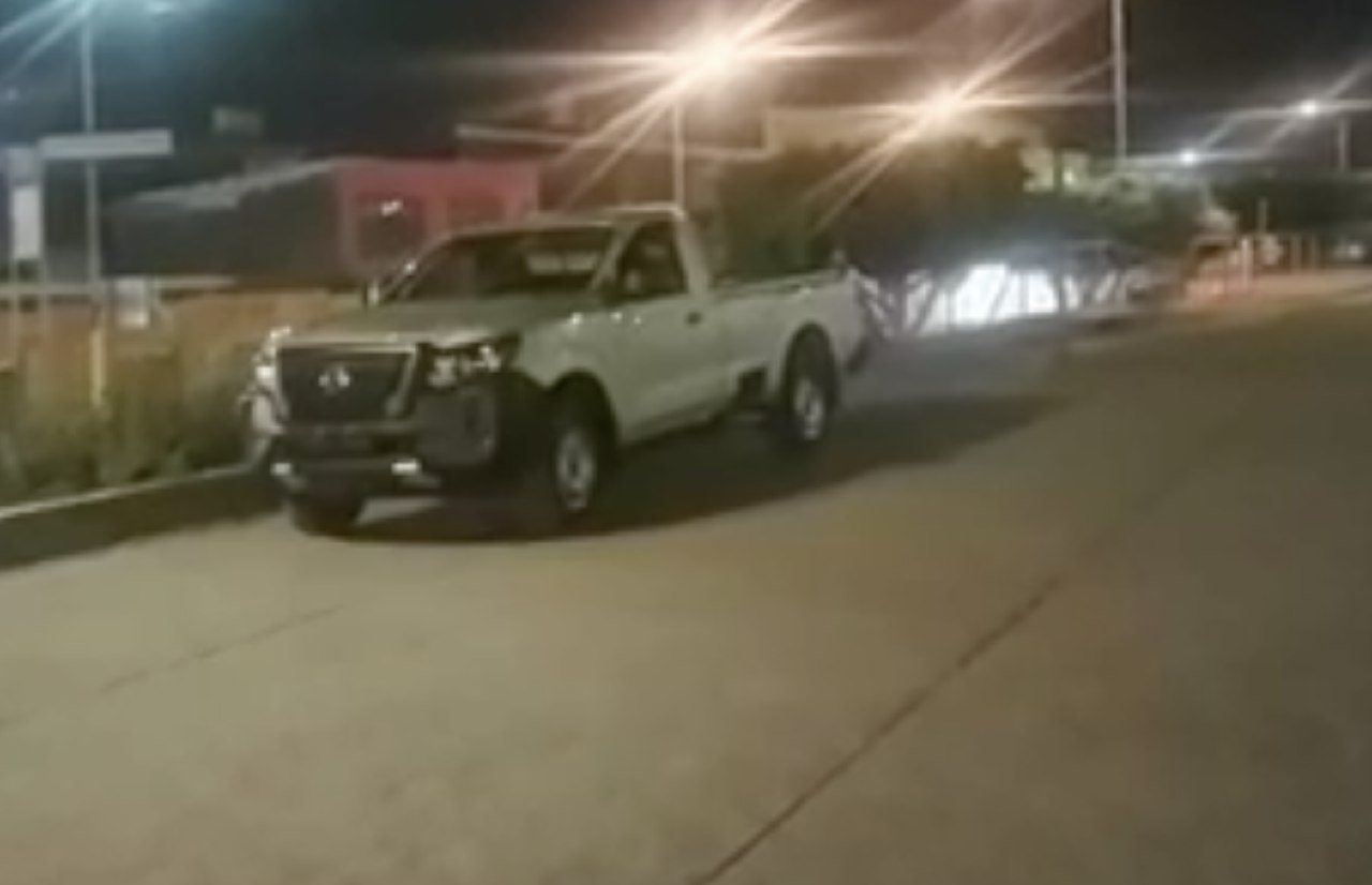 A través de cámaras lectoras, Policía Estatal recupera en Izúcar de Matamoros una camioneta robada