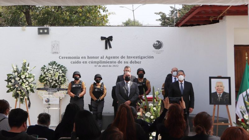 Rinden homenaje a Agente Investigador fallecido en Tlalancaleca