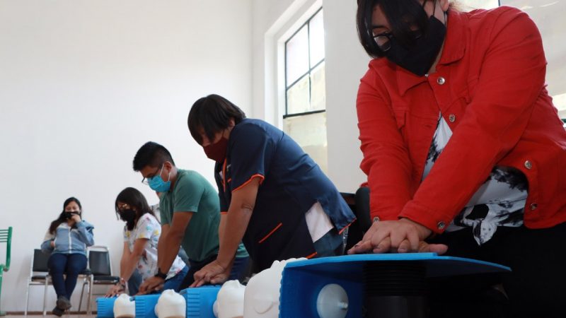 Ofrecen talleres de primeros auxilios y prevención