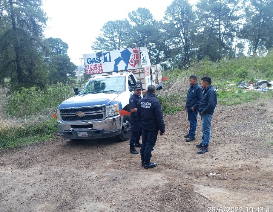 Rescatan en el cerro Zapotecas a vendedores de gas asaltados