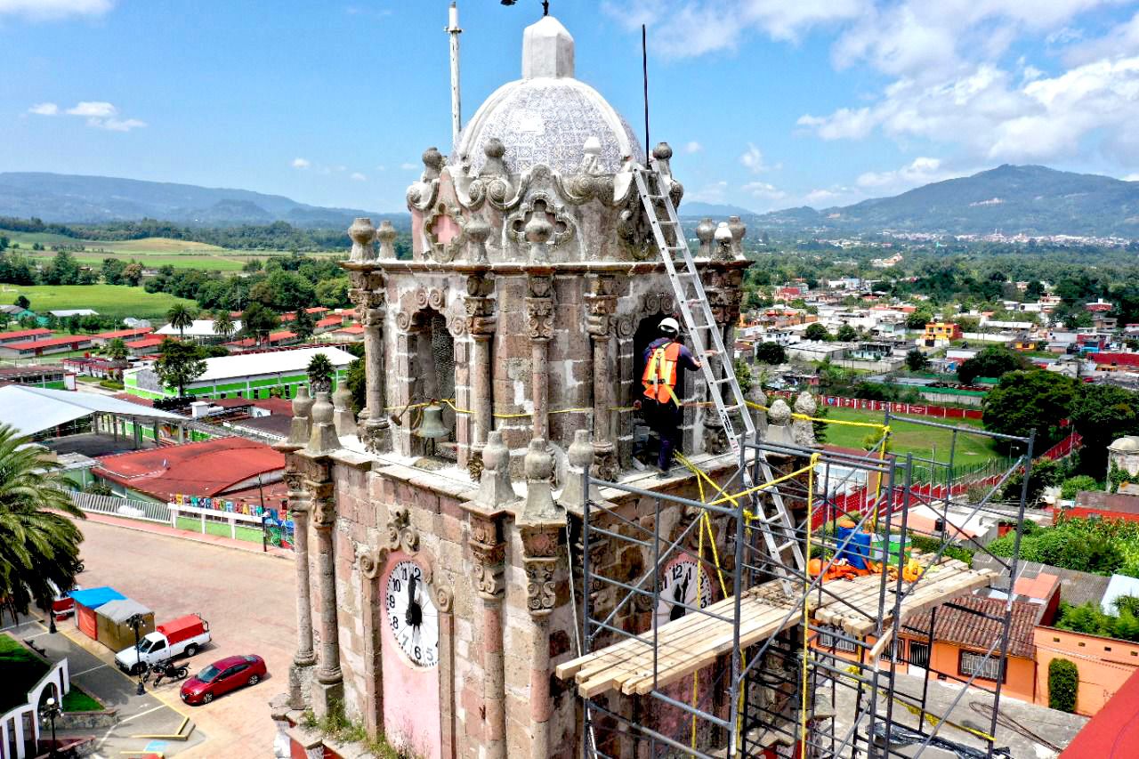 Avanza reconstrucción del Atrio y Casa Cural en la iglesia de la Virgen del Rosario en Teteles