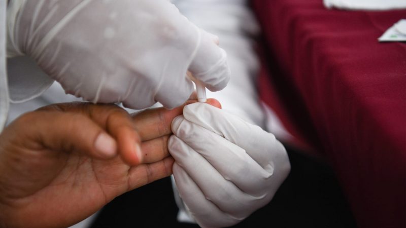Realiza Salud detección de VIH con pruebas rápidas
