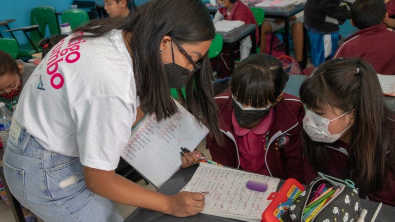 Regulariza Sistema DIF Municipal de Puebla a niñas y niños