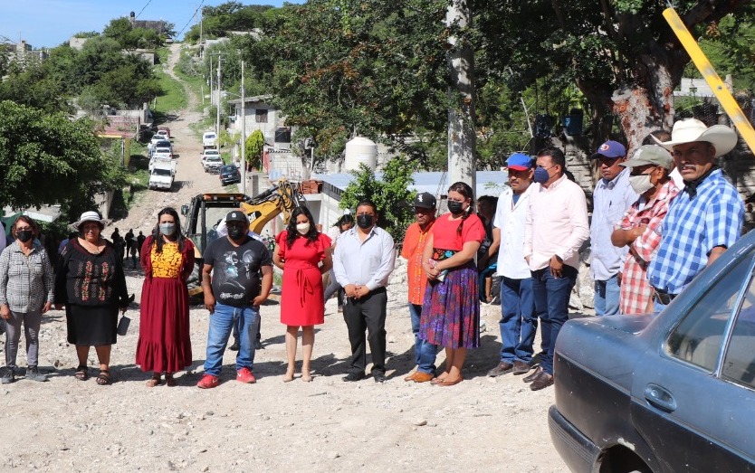 Realizan obra de infraestructura urbana en colonia de Izúcar de Matamoros