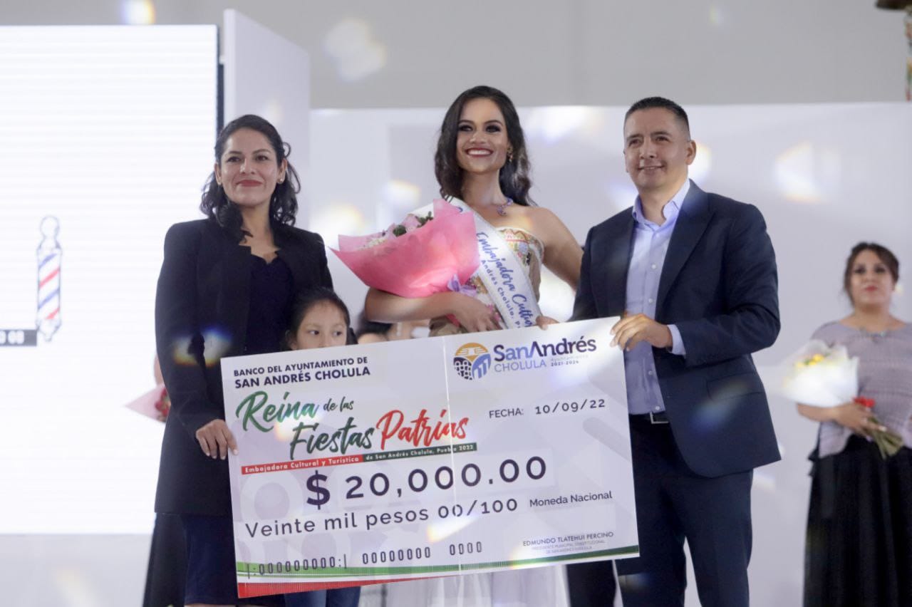 Eligen a la Reina de las Fiestas Patrias en San Andrés Cholula