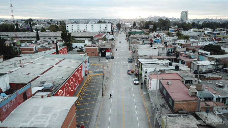 Entrega ayuntamiento de Puebla nueva vialidad en la Romero Vargas