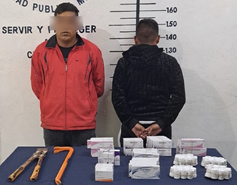 Detienen a presuntos ladrones de la clínica 12 del IMSS en San Pedro Cholula 