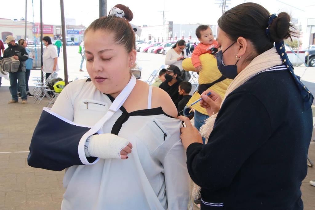 Realizan Feria de la Salud de la Mujer en Huejotzingo