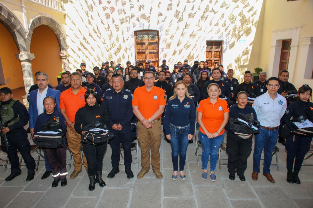 Entregan equipo de trabajo a Guardas Ciudadanos de San Pedro Cholula