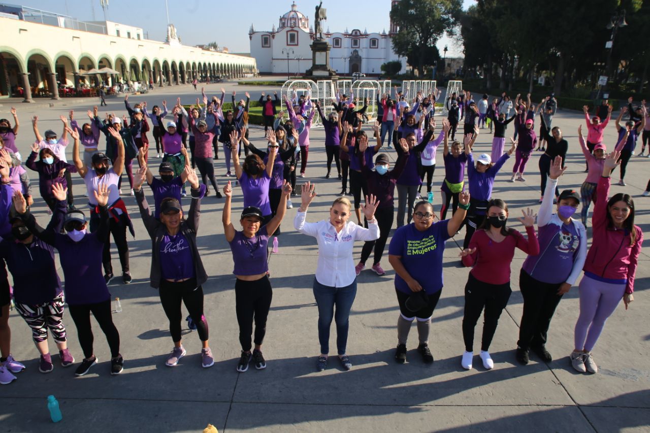 Refrenda Paola Angon compromiso de trabajar por las mujeres cholultecas