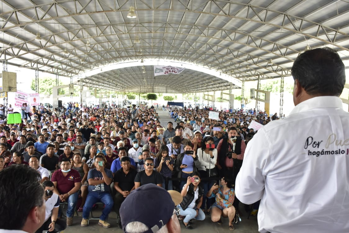 Da Autoridad estatal soluciones a transportistas en Tehuacán