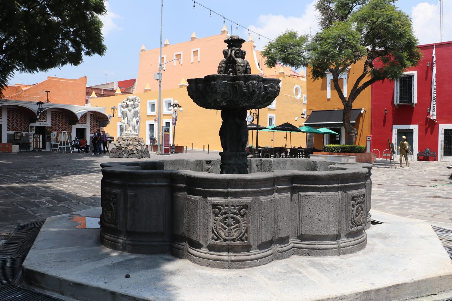 Rehabilitan fuentes de cantera en el Centro Histórico de Puebla