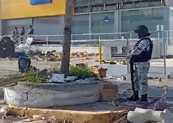 Asume GN seguridad en Acapulco tras saqueos