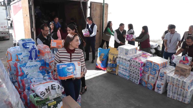 Envía SEDIF 35 toneladas de apoyos para damanificados de Guerrero