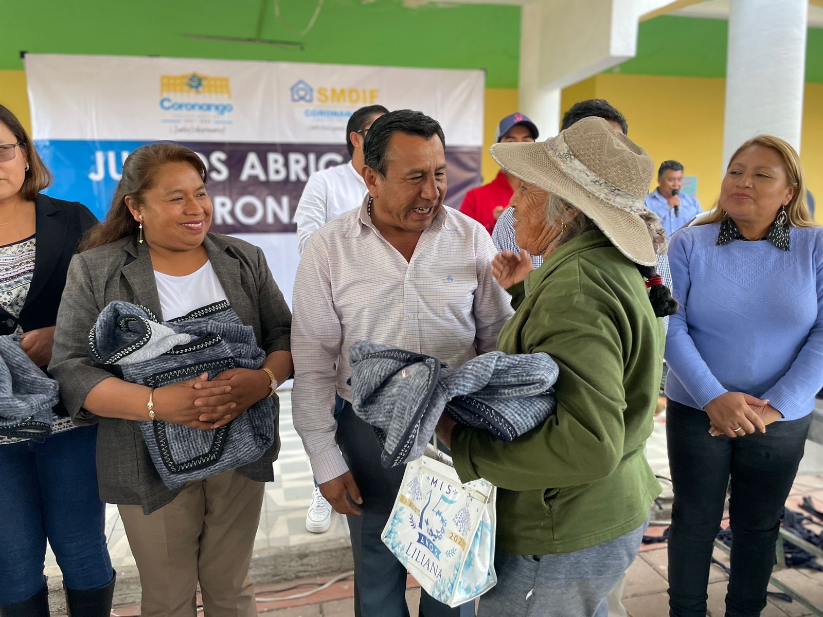 Programa “Juntos Abrigando” beneficia a adultos mayores de Coronango