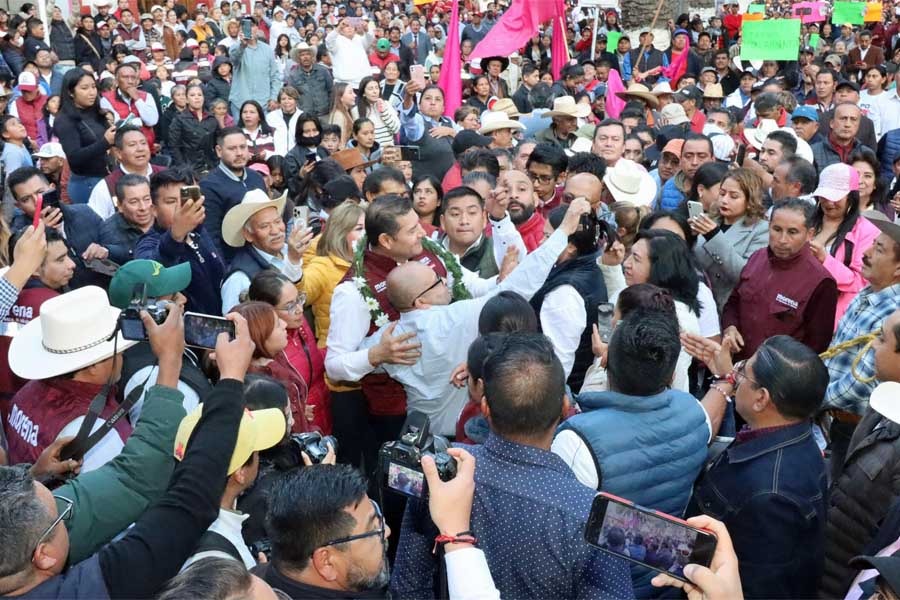 Tomó Alejandro Armenta protesta a Comités de Defensa de la 4T en Libres