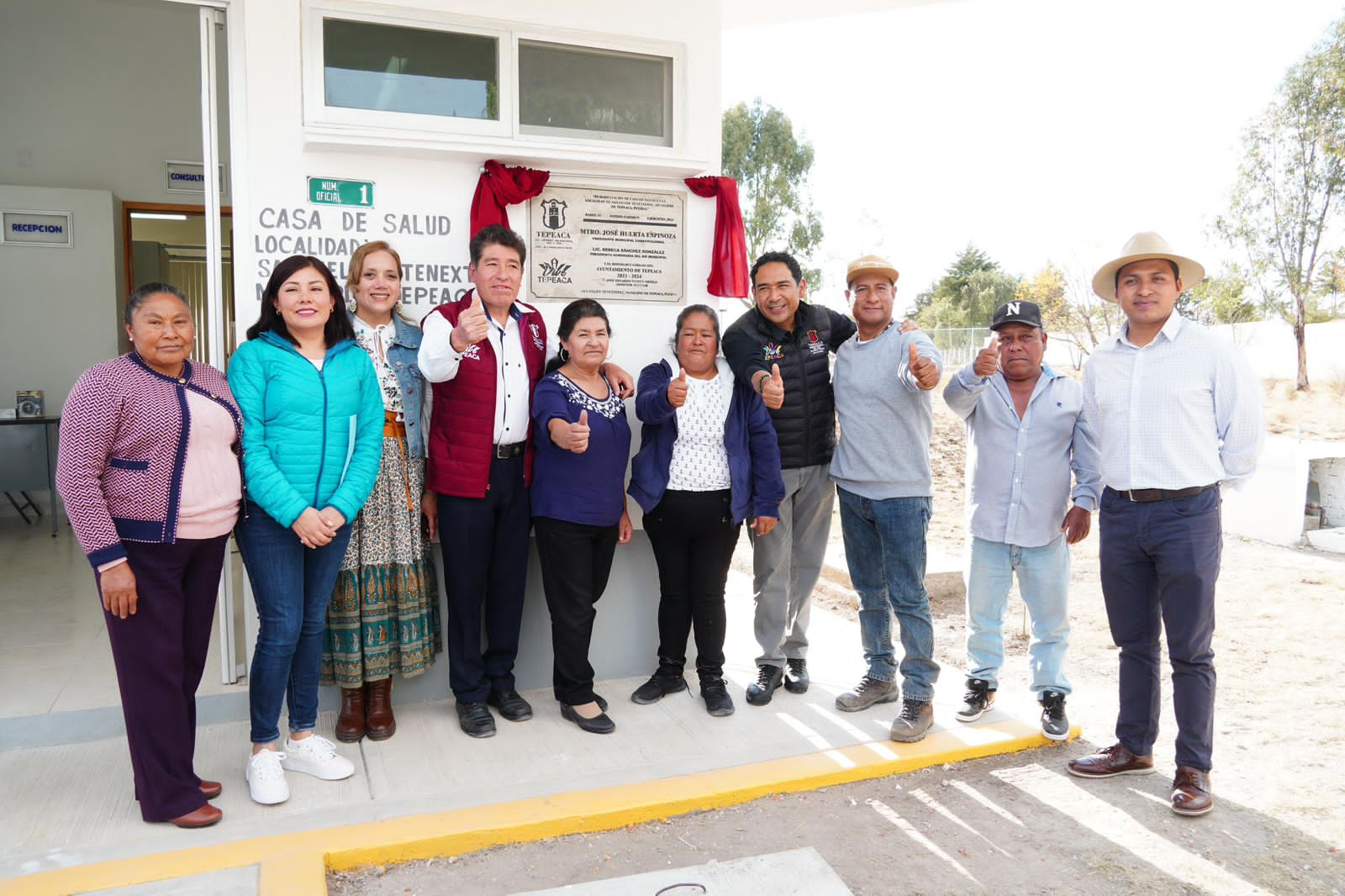 Inaugura José Huerta rehabilitación de Casa de Salud en Tepeaca