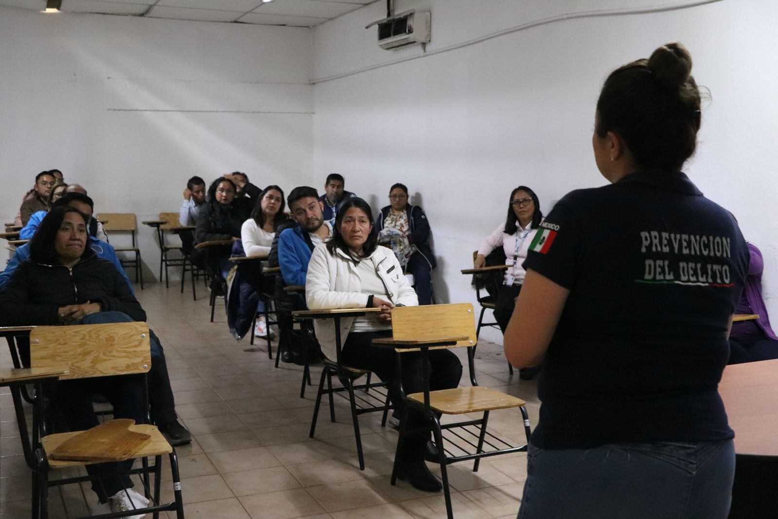 Imparte San Pedro Cholula talleres de intervención de crisis a maestros