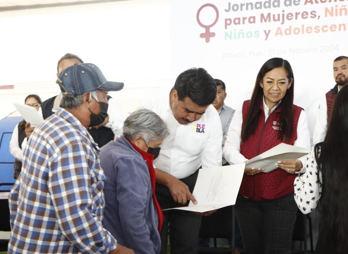 Encabeza Javier Aquino jornada de atención en Atlixco