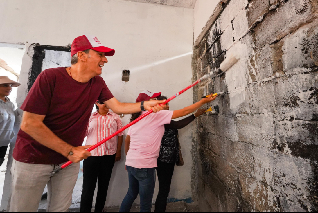 Participa Pepe Chedraui en jornada integral de limpieza en la Casa del Pueblo