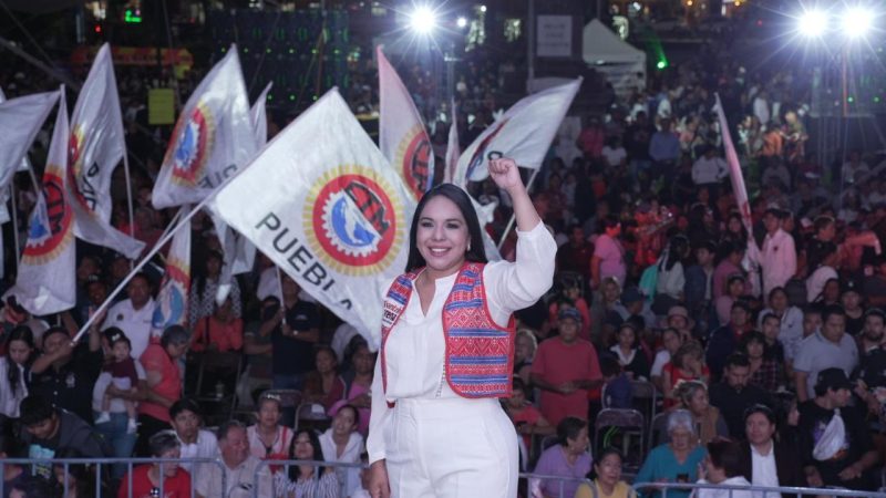 Encabeza Tonantzin Fernández fiesta por la democracia en San Pedro Cholula