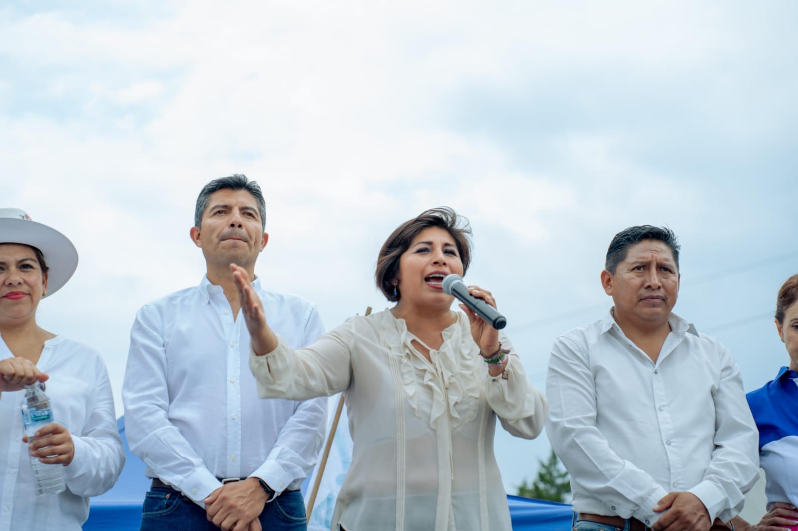 Pide Roxana Luna al TEEP emita resolución en la carpeta de San Pedro Cholula