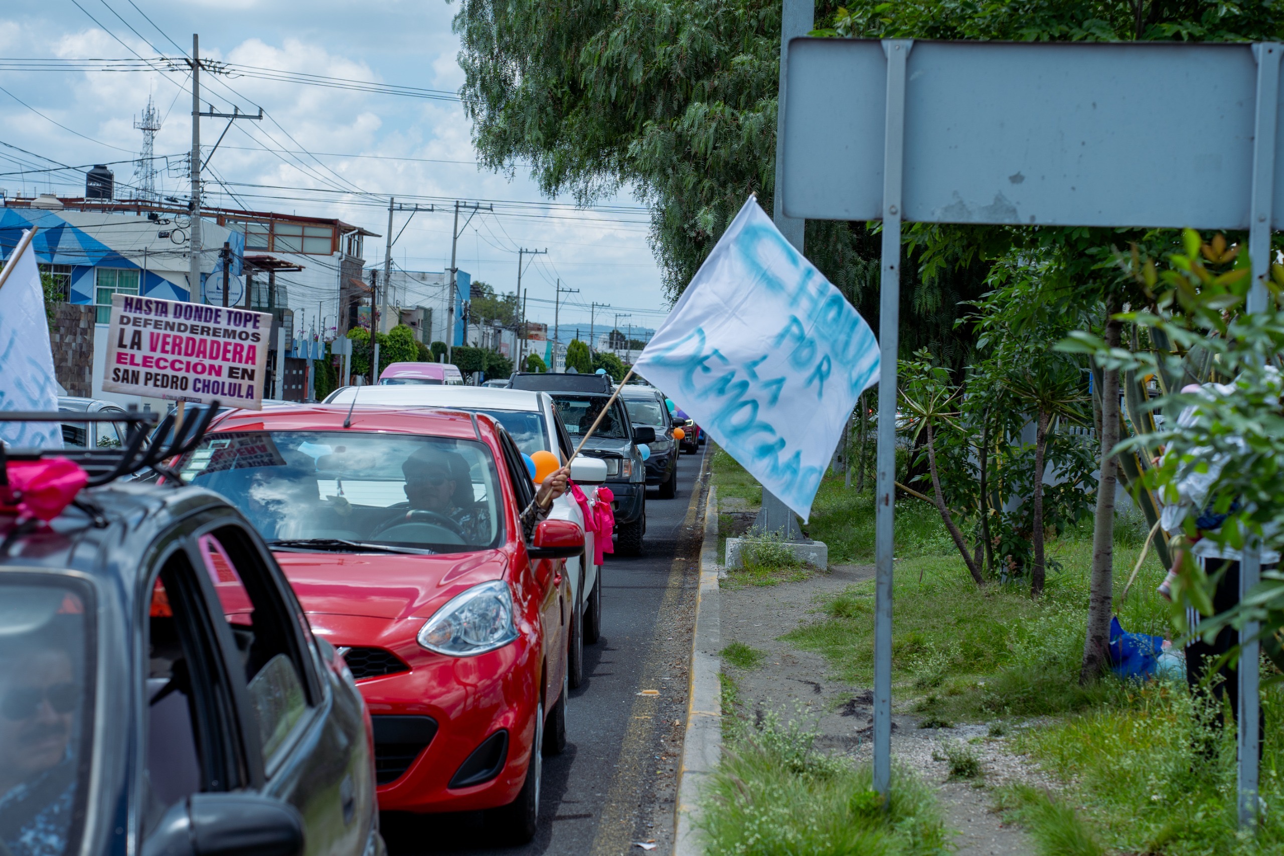 Instalan segundo plantón en apoyo a Roxana Luna en San Pedro Cholula