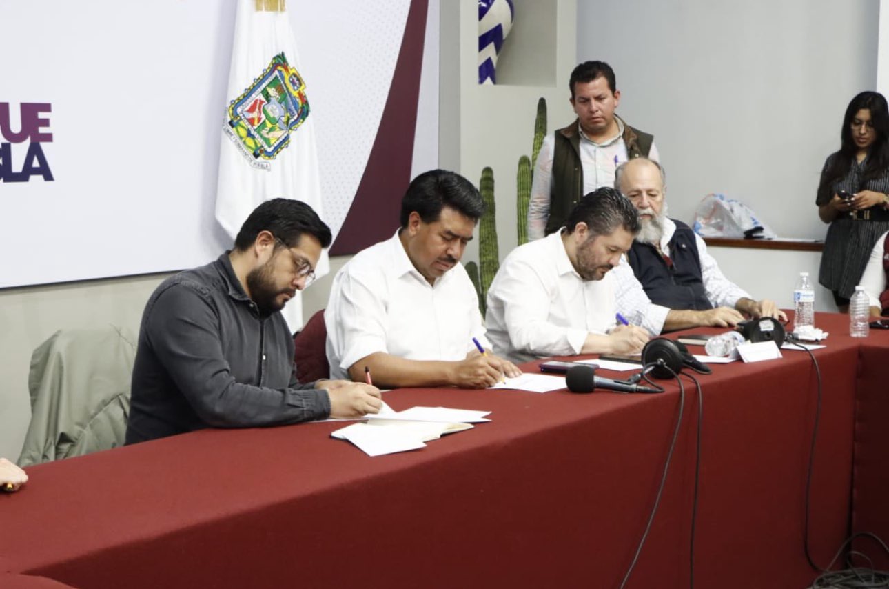 Reabren autopistas y carreteras tras acuerdo con ejidatarios en Puebla