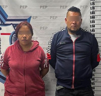 En Huejotzingo, detienen a hombre y mujer por robo de vehículo de plataforma digital