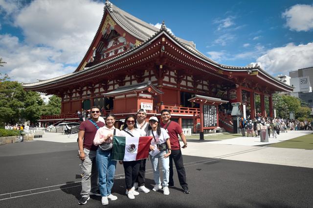 Representa Ballet Folklórico de la BUAP a México en Japón