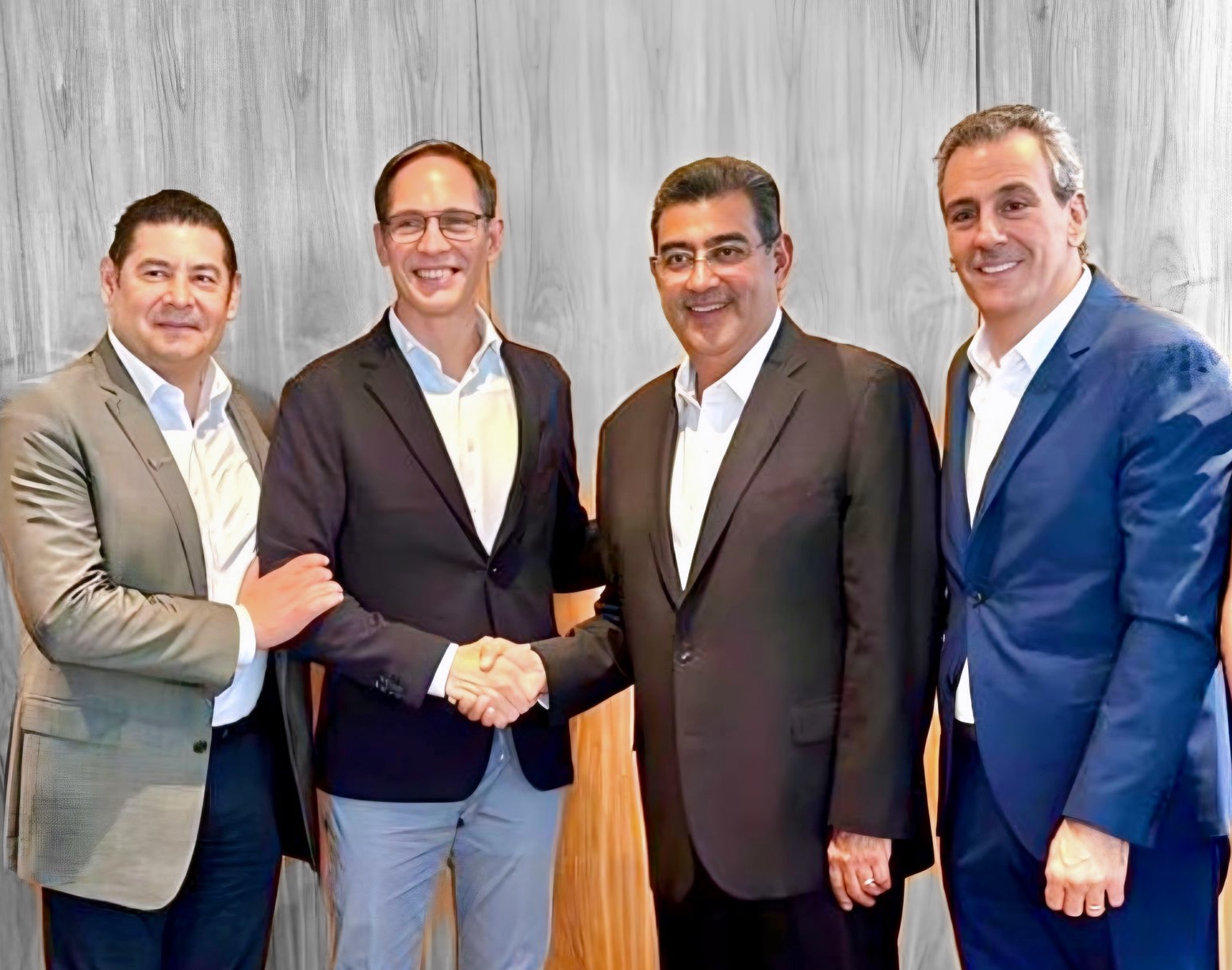 Histórica reunión con directivos de Audi garantiza inversión para Puebla