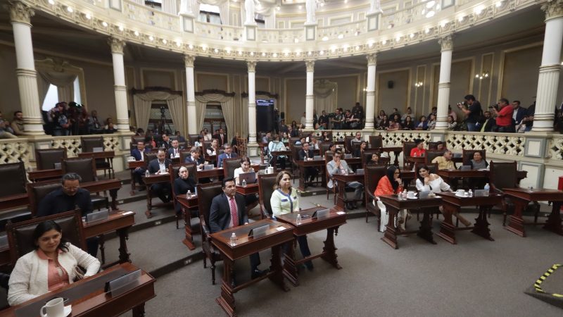 Integran Grupos Legislativos en el Congreso del Estado