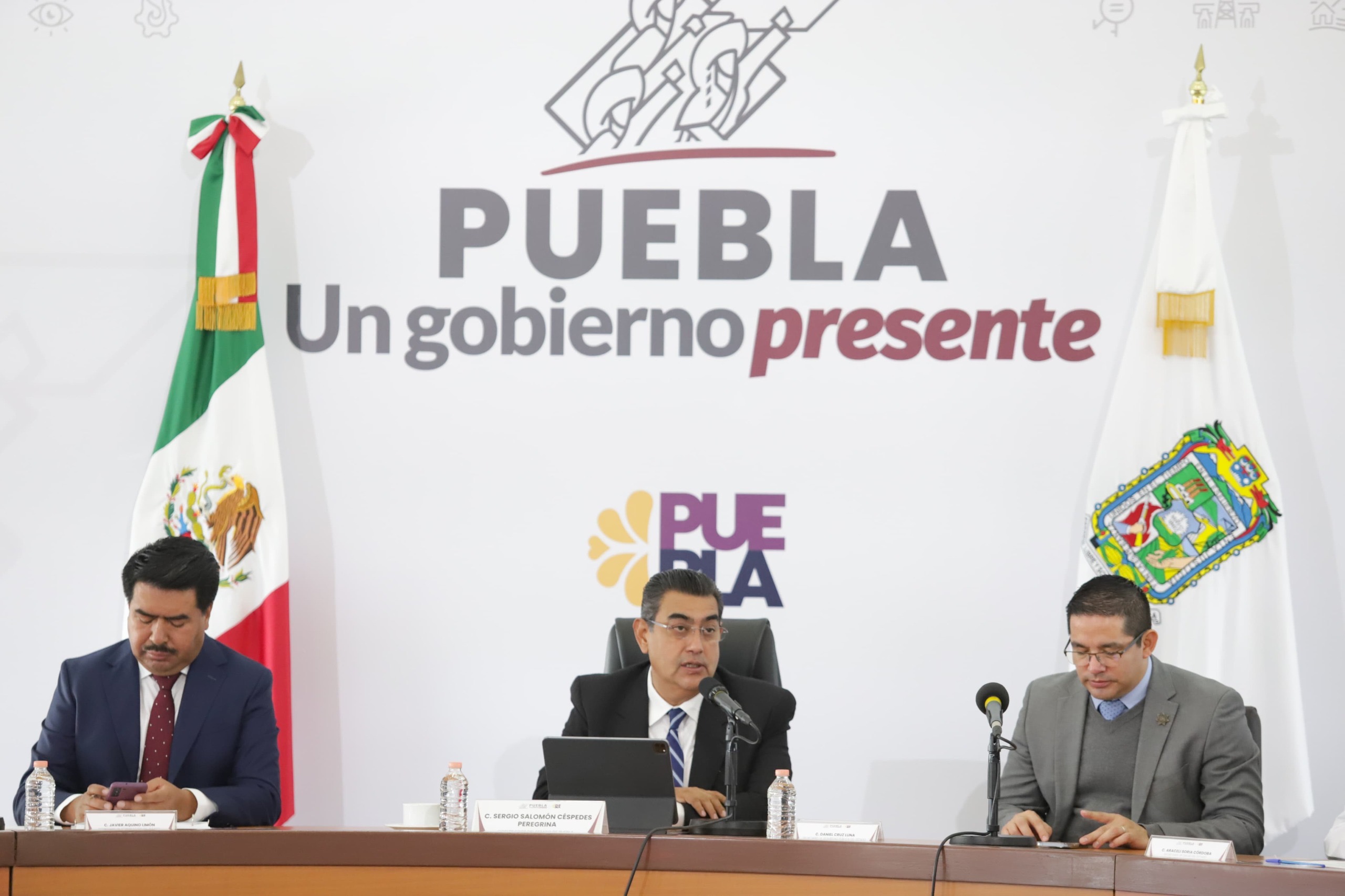 Anuncian programa “Bacheo Nocturno” en Puebla para mejorar vialidades