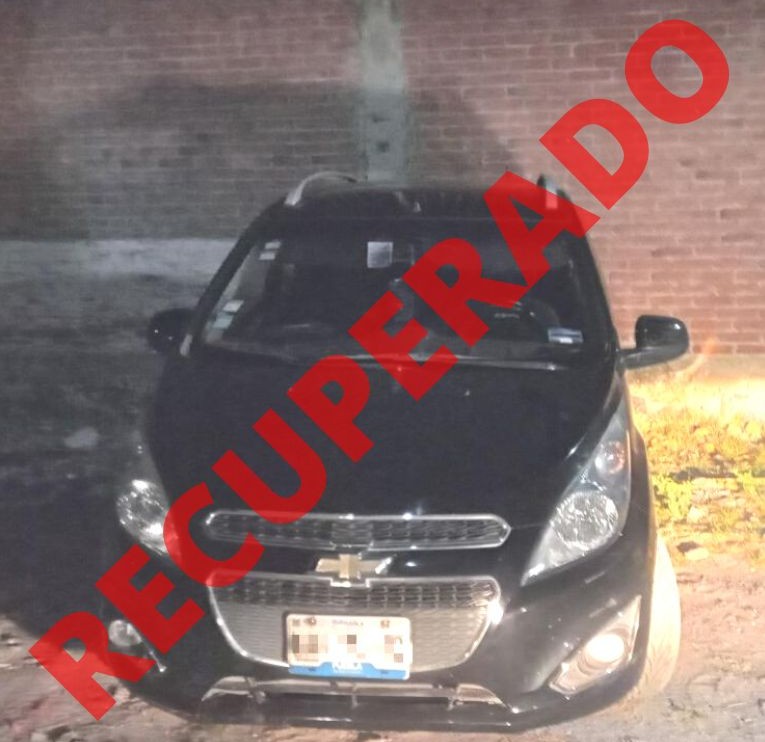 Con trabajo de inteligencia, recuperan en San Pedro Cholula auto robado en Coronango