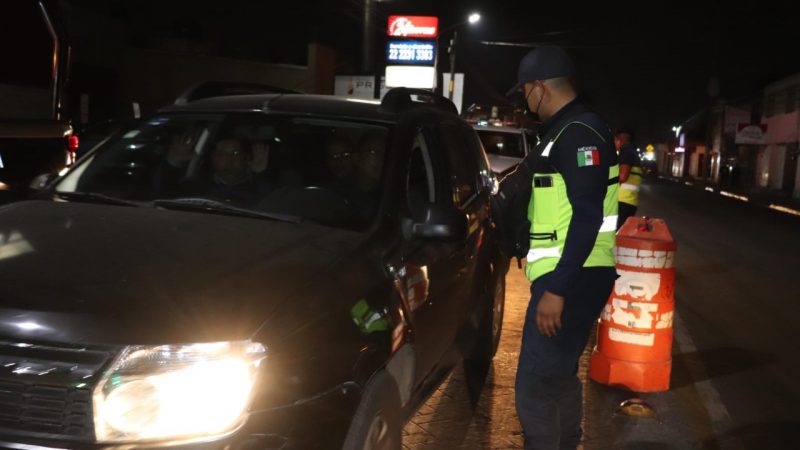 Remiten en San Pedro Cholula a automovilistas que se les pasaron las copas