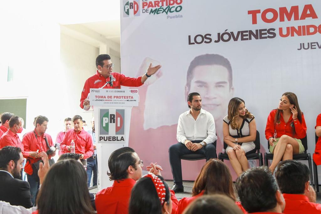 Rinde protesta dirigencia de la Red de Jóvenes por México en Puebla