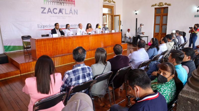 Firma ayuntamiento de Zacatlán acuerdo de colaboración con la Interserrana de Ahuacatlán