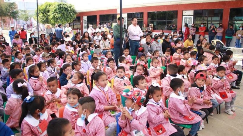 Con el programa”Escuela Digna”, entregan apoyos económicos en Huejozingo