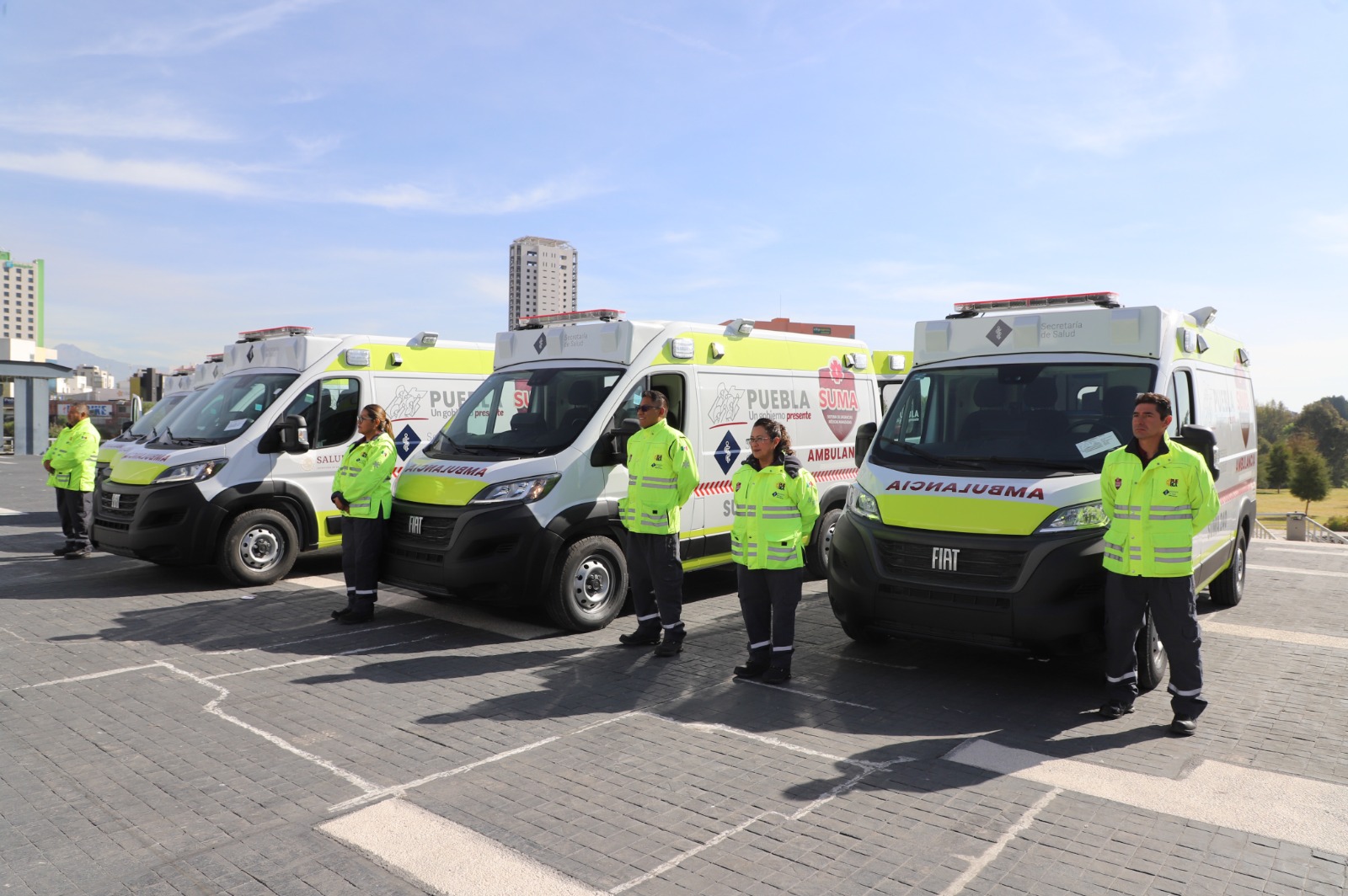 Nuevas ambulancias brindarán servico a poblanos