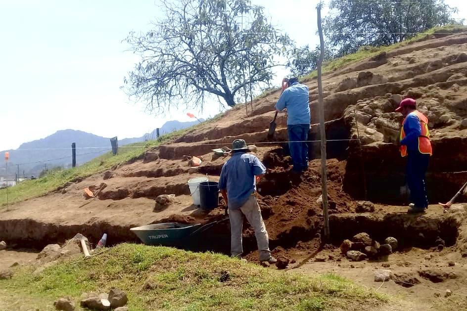 Avanza descubrimiento de la pirámide en la Zona Arqueológica de Teteles de Ávila Castillo