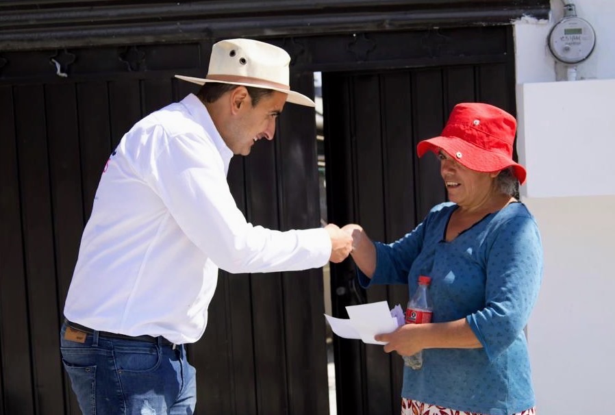 Recorre Manolo Herrera colonias del Distrito-6 en busca del apoyo ciudadano