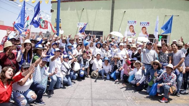Respaldada por vecinos de Tlaxcalancingo, recorre Lupita Cuautle la junta auxiliar