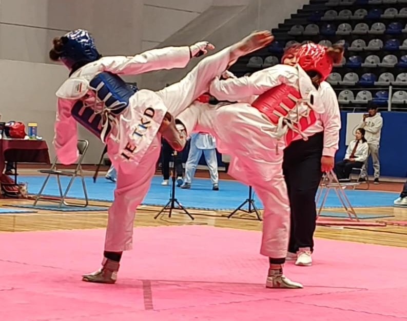Destacan Titanes del Club Alpha en selectivo estatal de tae kwon do en Puebla