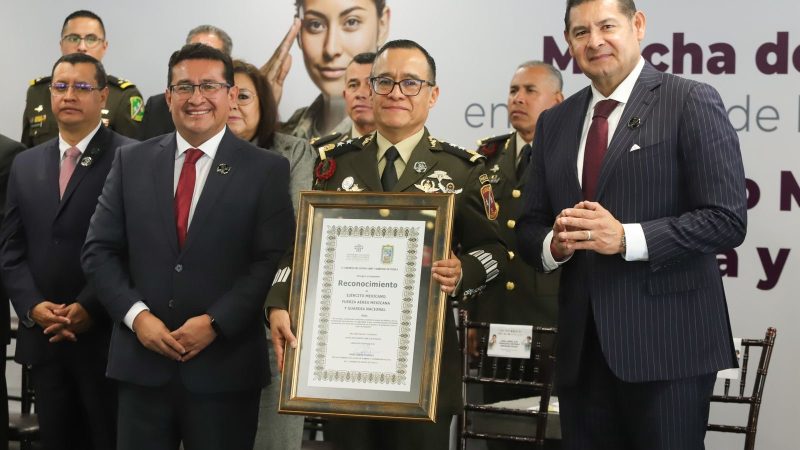 Conmemora Puebla Marcha de la Lealtad y reconoce labor de las Fuerzas Armadas