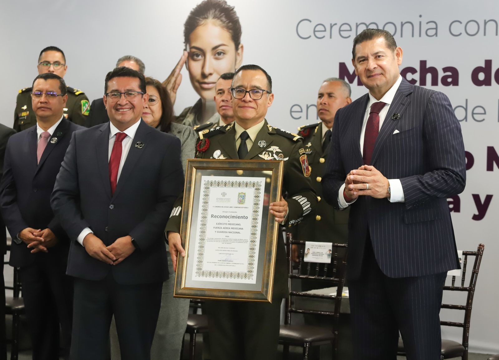 Conmemora Puebla Marcha de la Lealtad y reconoce labor de las Fuerzas Armadas